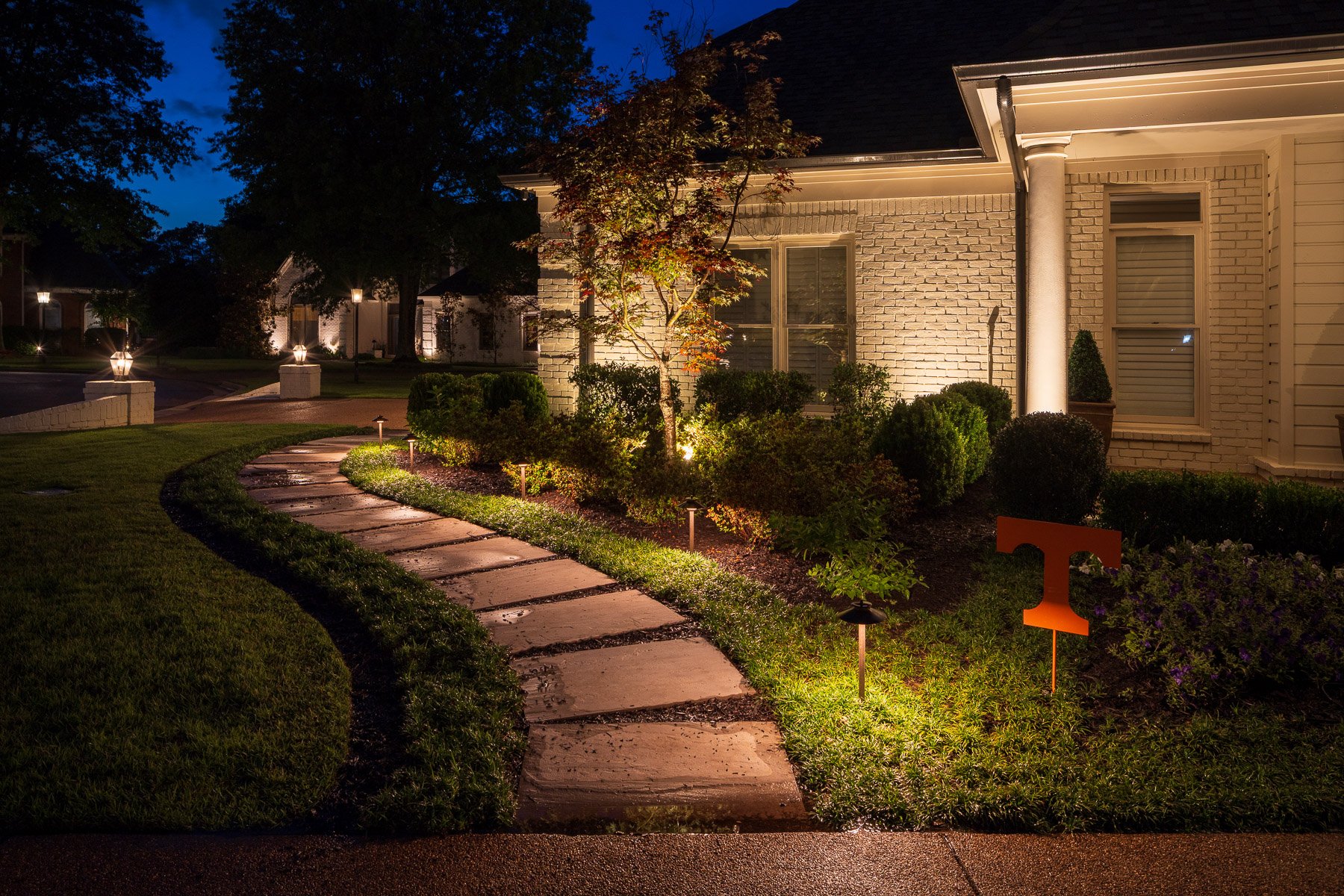 lights stakes along pathway